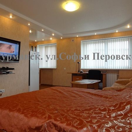 Apartment On Sofi Perovskoy 21 เมอร์มันสค์ ภายนอก รูปภาพ