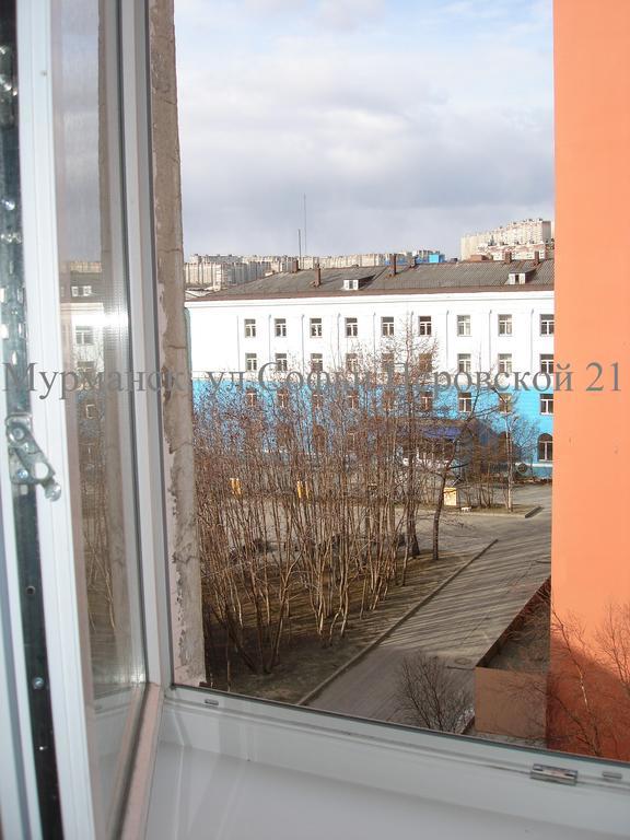 Apartment On Sofi Perovskoy 21 เมอร์มันสค์ ภายนอก รูปภาพ